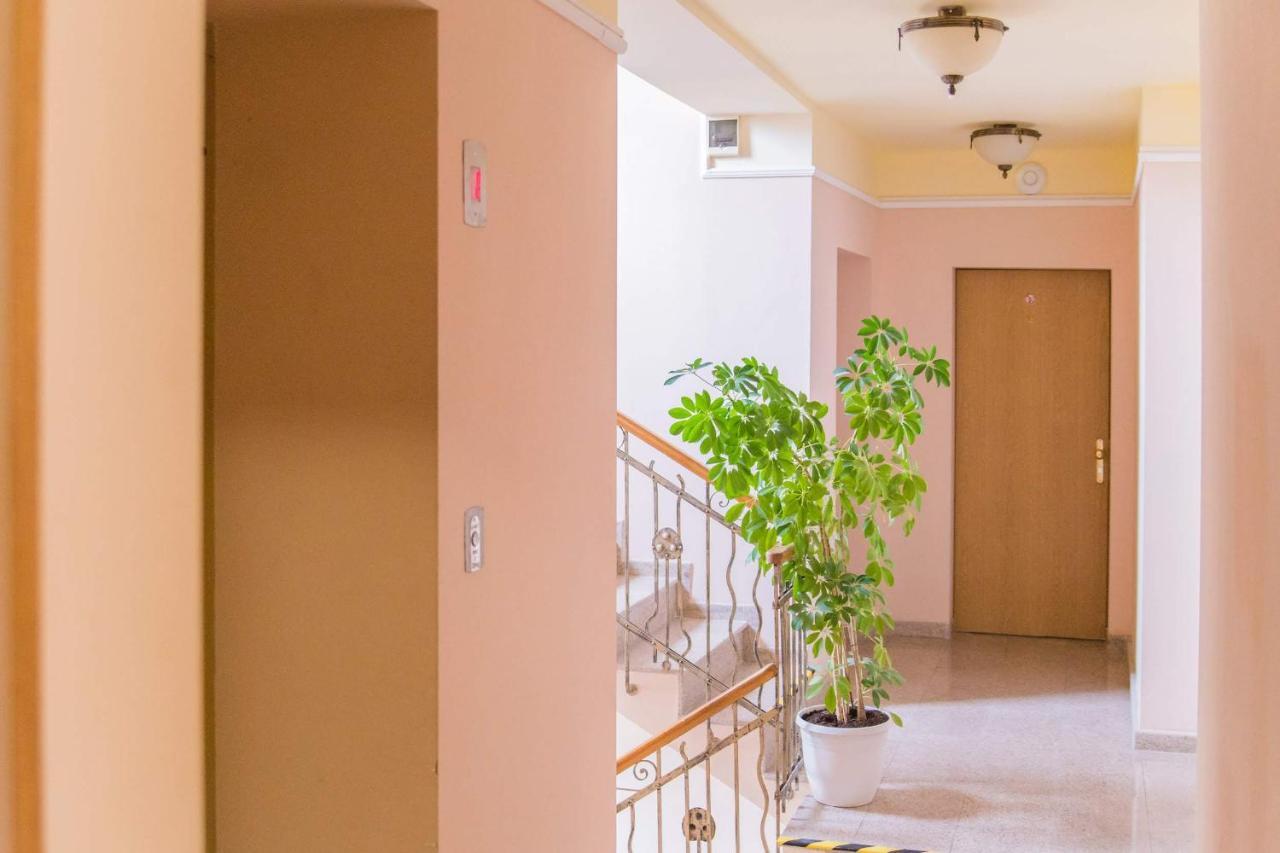 Apartments Iris69 Varna Exterior photo